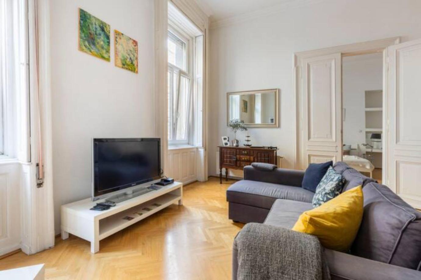 Bourgeois Elegance In The Heart Of Budapeszt Zewnętrze zdjęcie